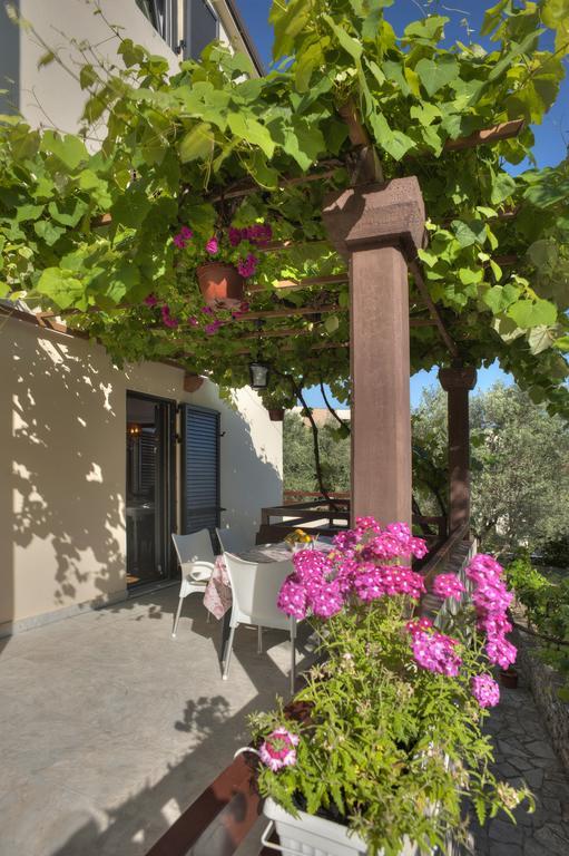 Gregovic Family Apartments Petrovac Exterior photo