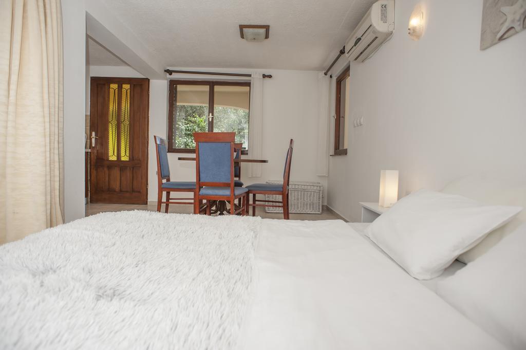 Gregovic Family Apartments Petrovac Exterior photo